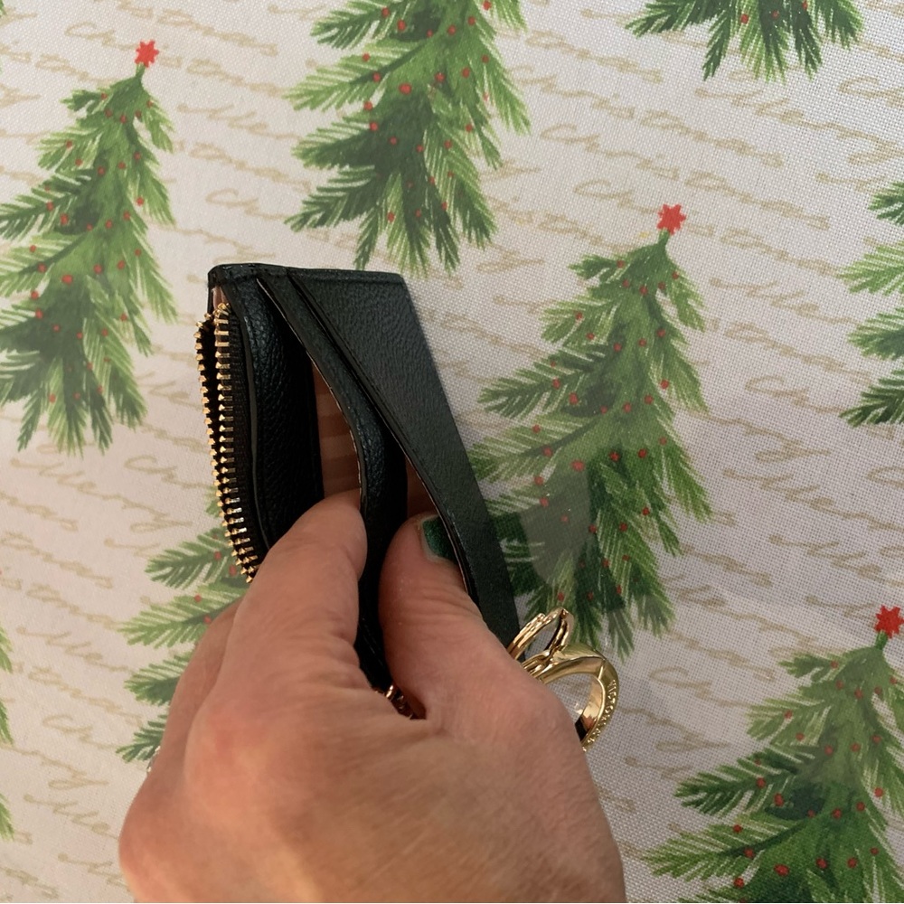 The Victoria Card Case Keychain - Picture 7 of 7